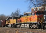 BNSF 4624 & UP 2035 on NS train 350